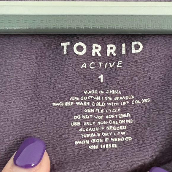 Women’s Torrid French Terry Crew Neck Long Sleeve Active Sweatshirt. Size 1X - Picture 3 of 6